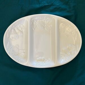 Nature cream three-segment divided serving tray